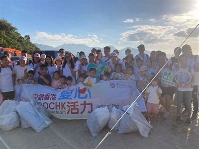 海角社区开展环保行动，寻找和处理生活垃圾，共建美好家园