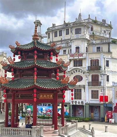 "如何有效联系海角社区居民，建立良好交流平台"